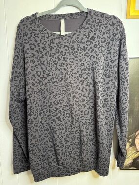 Athleta, women’s grey/black leopard print crew neck